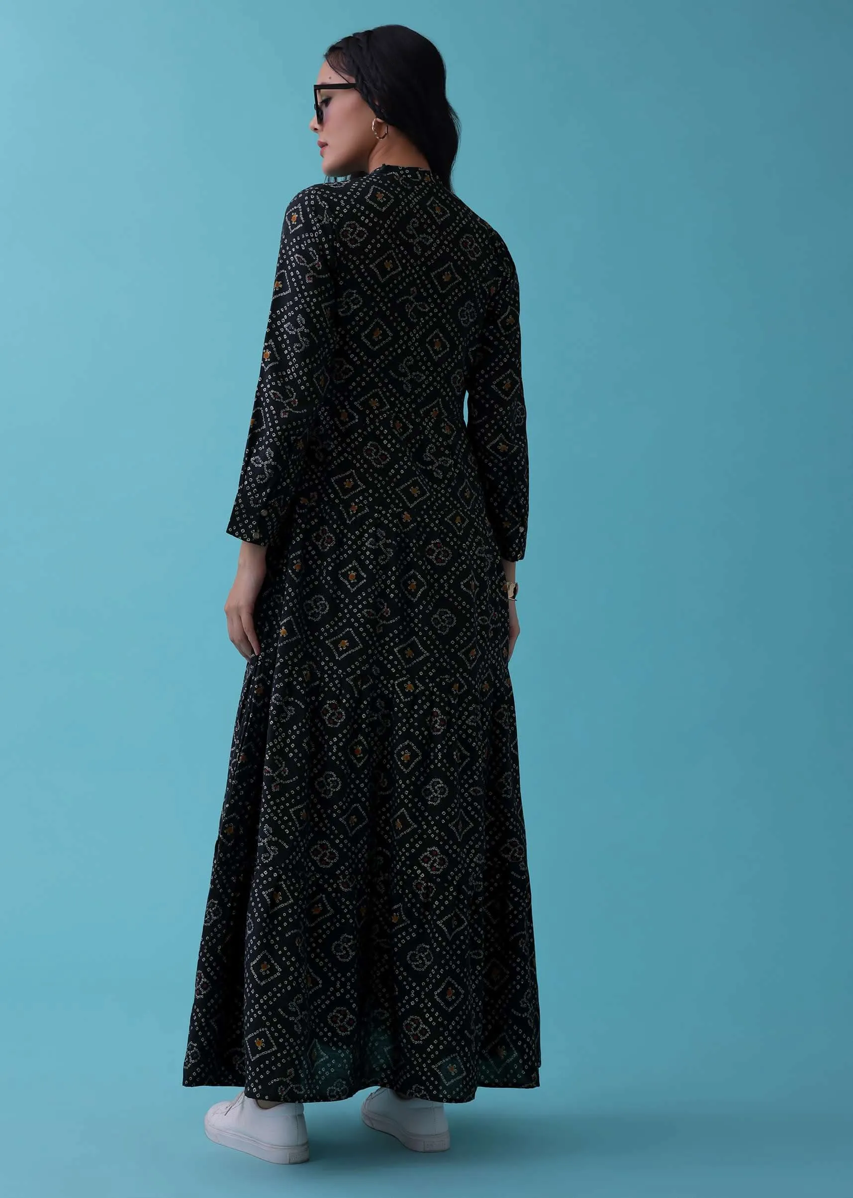 Black Kurti In Cotton With Bandhani Print