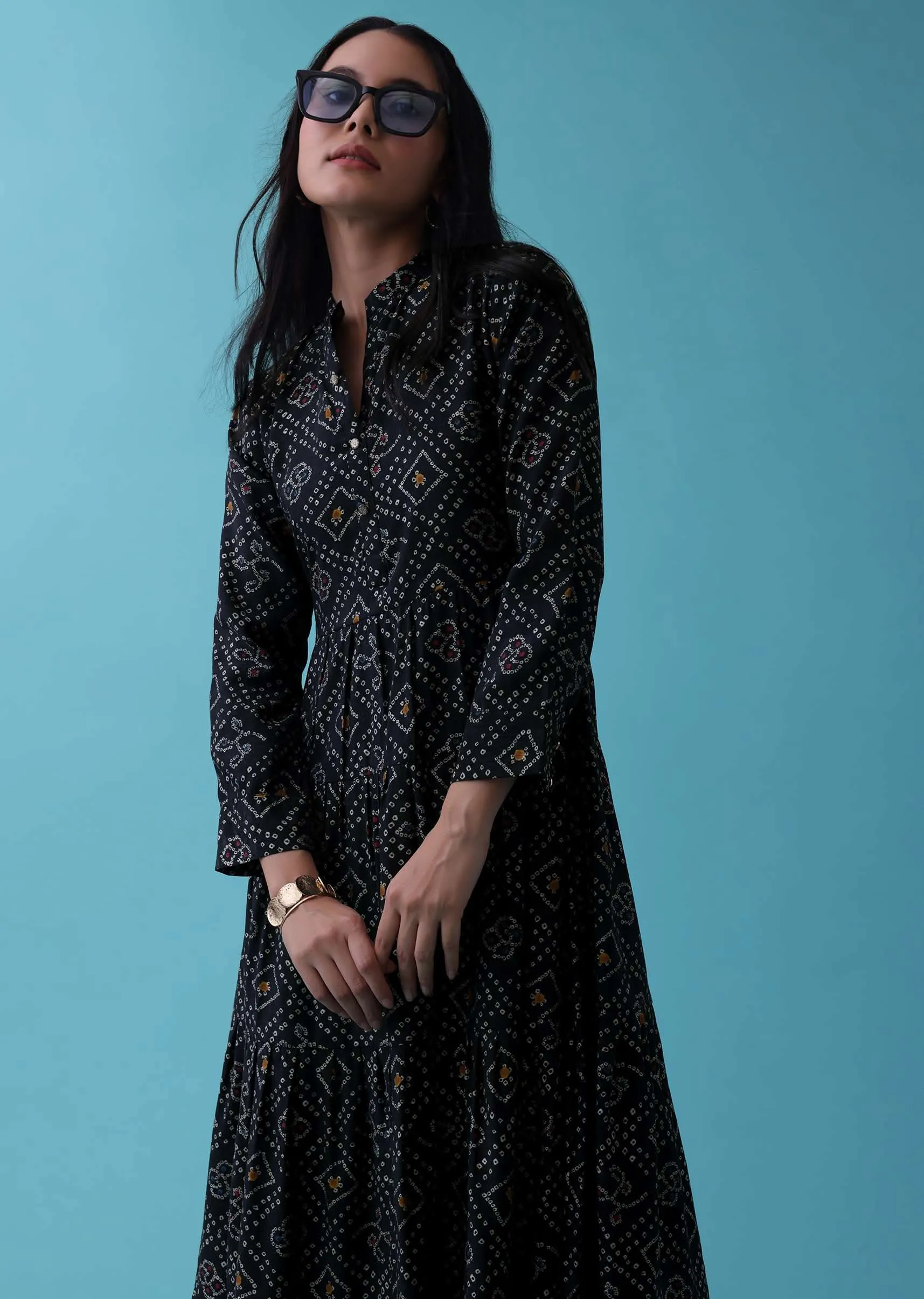 Black Kurti In Cotton With Bandhani Print