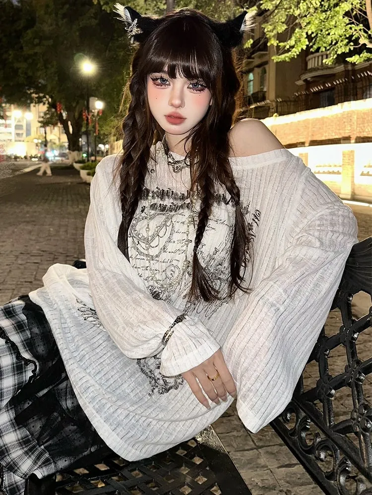 Black/White Asymmetrical Neckline Loose Fit Printed Top
