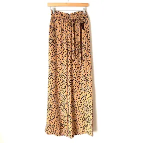 Essue Animal Print Flowy Paperbag Waist Pants NWT- Size S