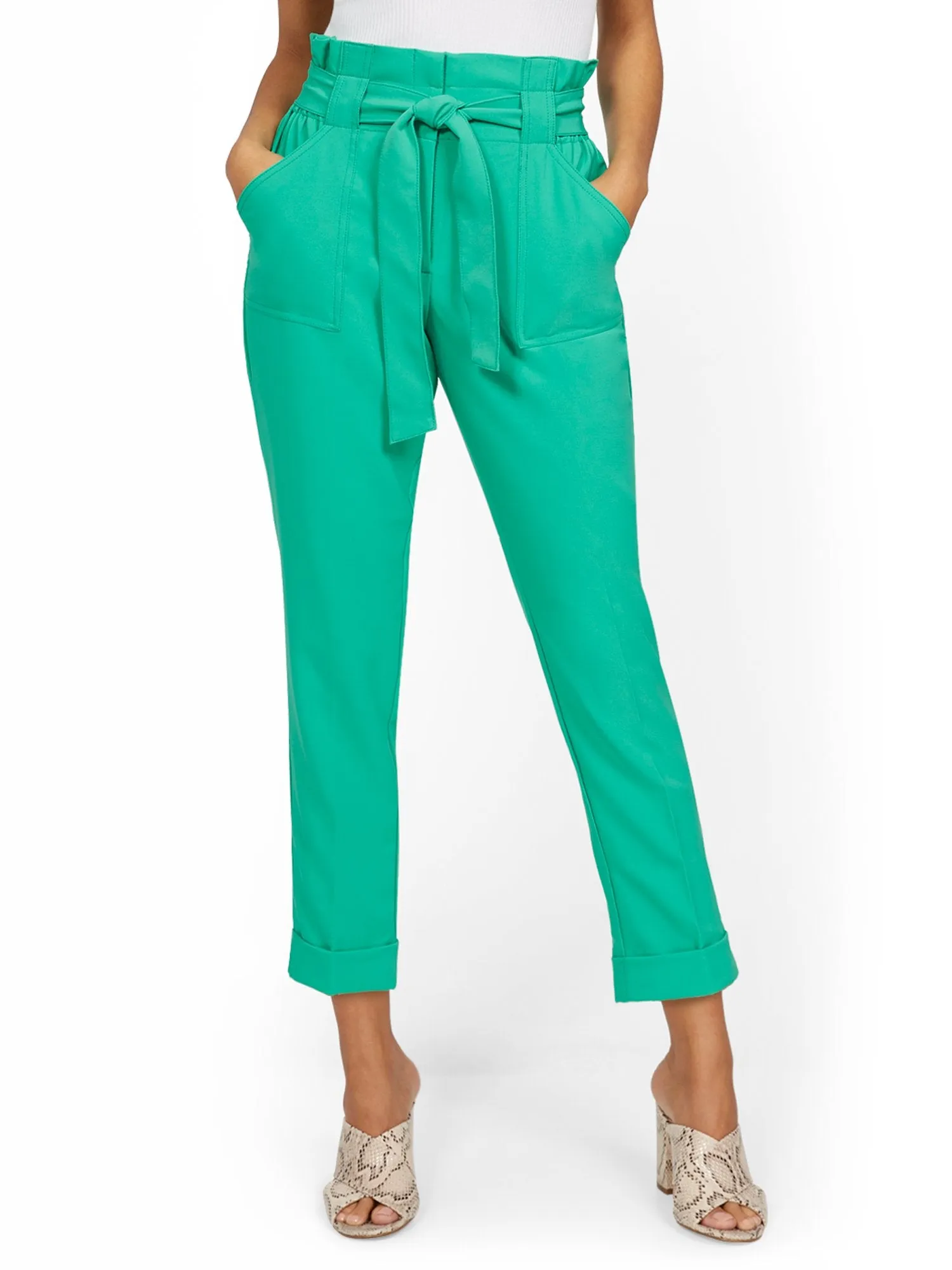 Tapered Leg Ankle Pant