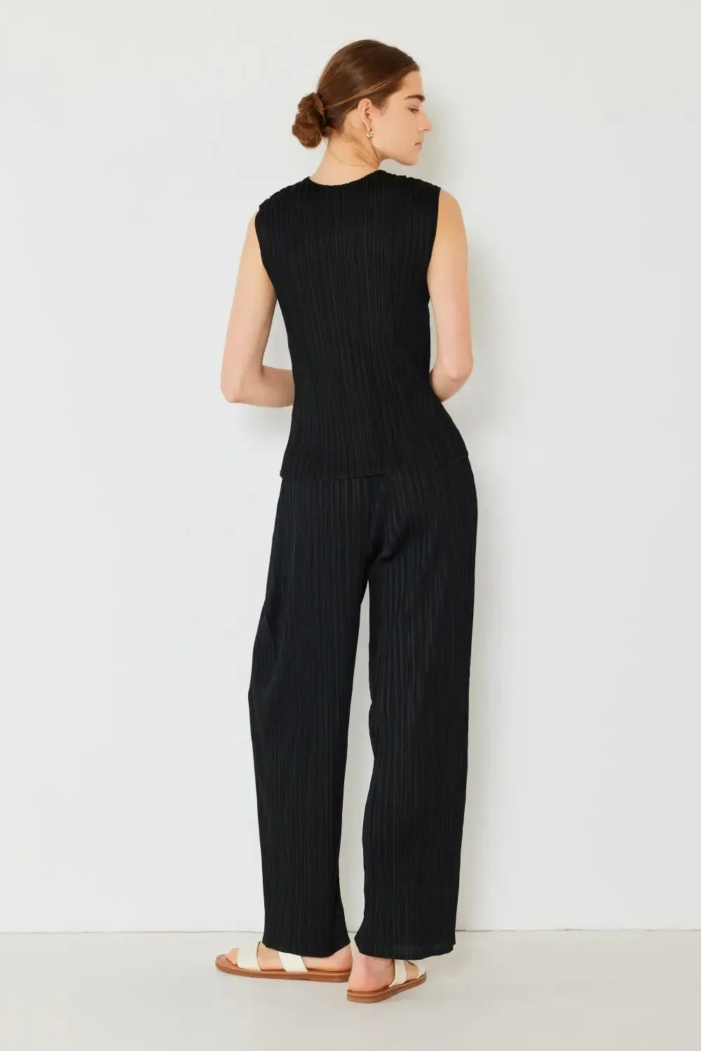 Women's Pleated Pants - Elastic-Waist Straight Pants-by Marina West Swim