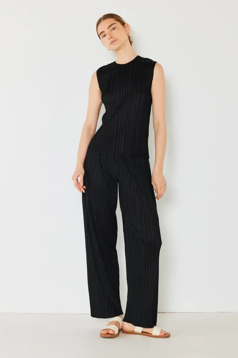 Women's Pleated Pants - Elastic-Waist Straight Pants-by Marina West Swim
