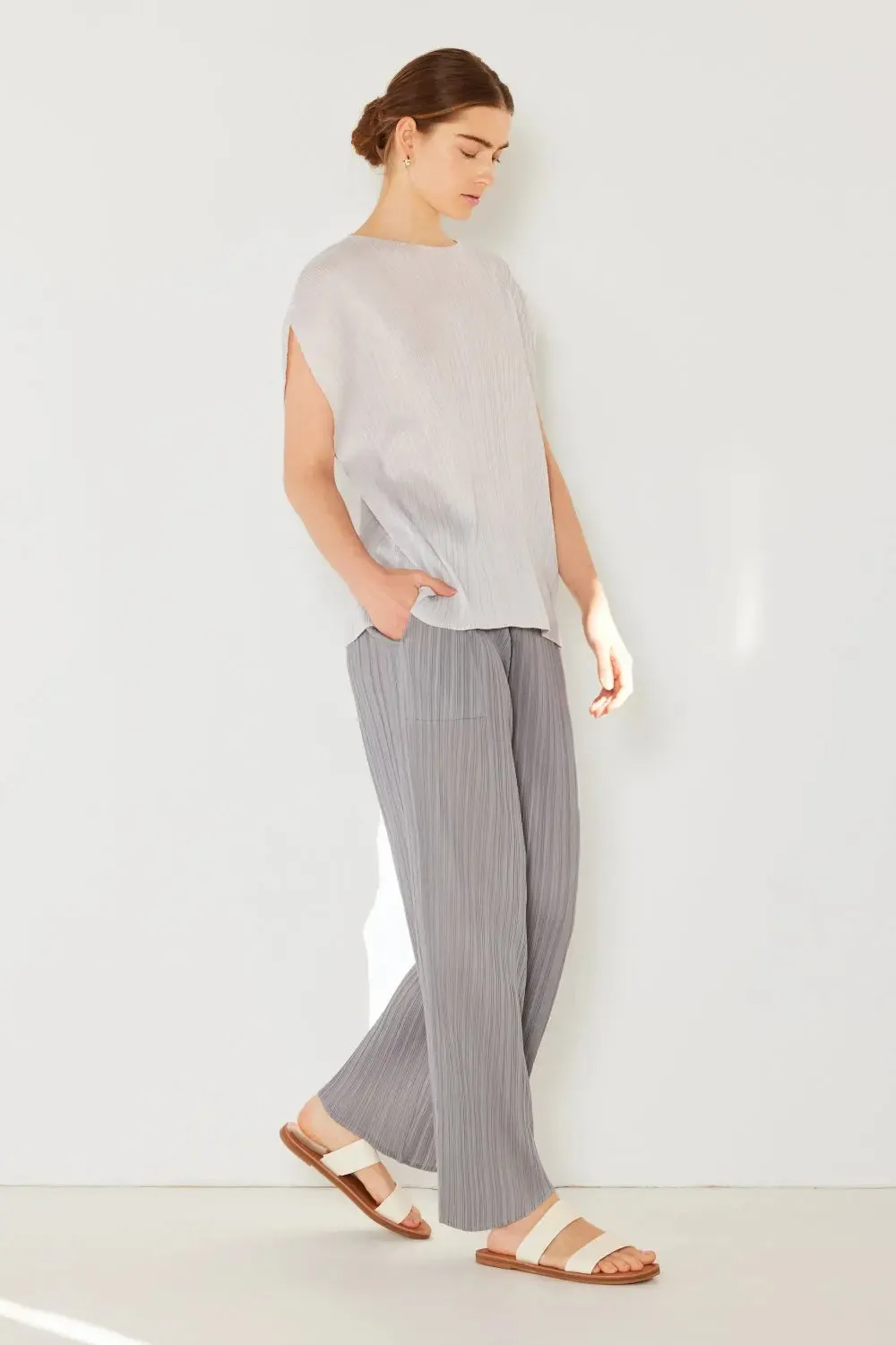 Women's Pleated Pants - Elastic-Waist Straight Pants-by Marina West Swim