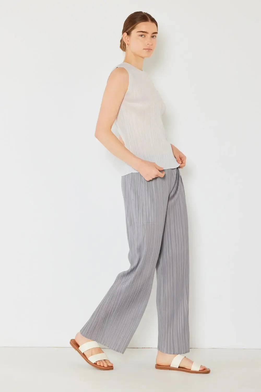 Women's Pleated Pants - Elastic-Waist Straight Pants-by Marina West Swim