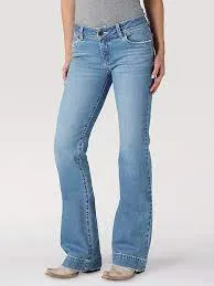 WRANGLER RETRO WOMENS MAE BOOTCUT PAISLEY POCKET JEANS